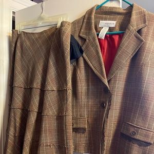 Plus size women’s work suit